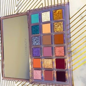 Huda beauty palette (Mercury retrograde palette)